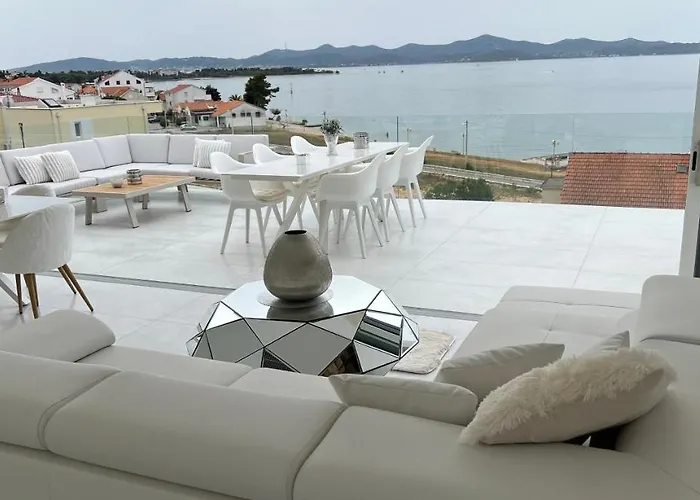 Superior アパート