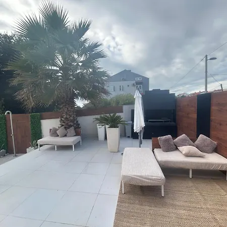 Superior Apartment *